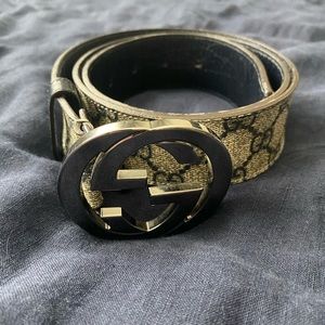 Gucci belt navy blue
